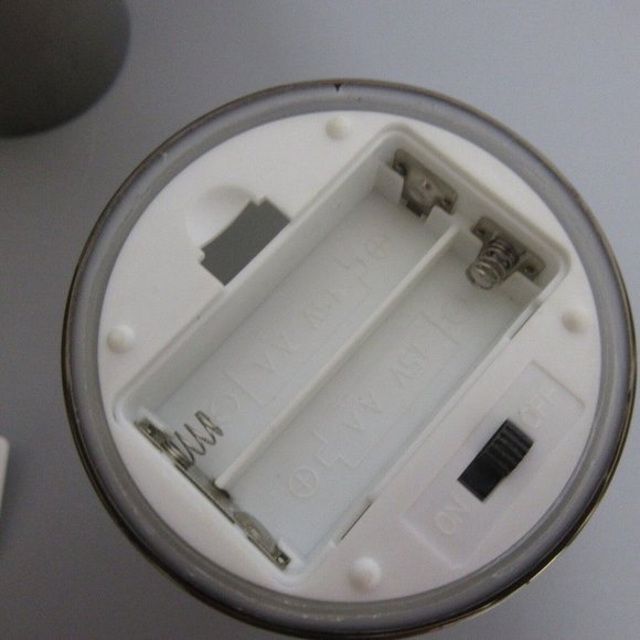 Set of 4 Flameless Pillar White Candles LED 3" Wide Tallest 6" Movable Flame - Picture 6 of 6